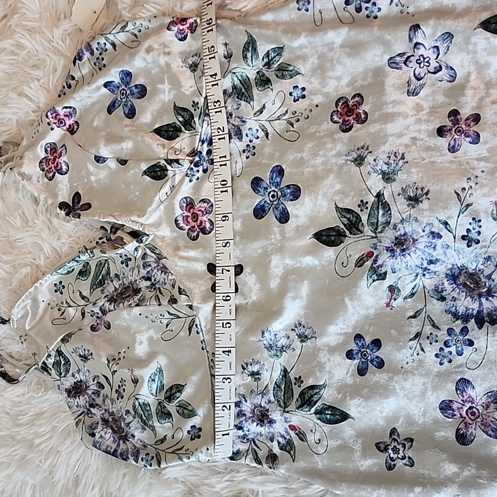Angela Plus Floral Embroidered Women's Dress Brand New - Picture 4 of 10